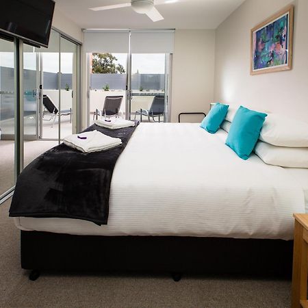 Hamilton Executive Apartments Newcastle Bagian luar foto