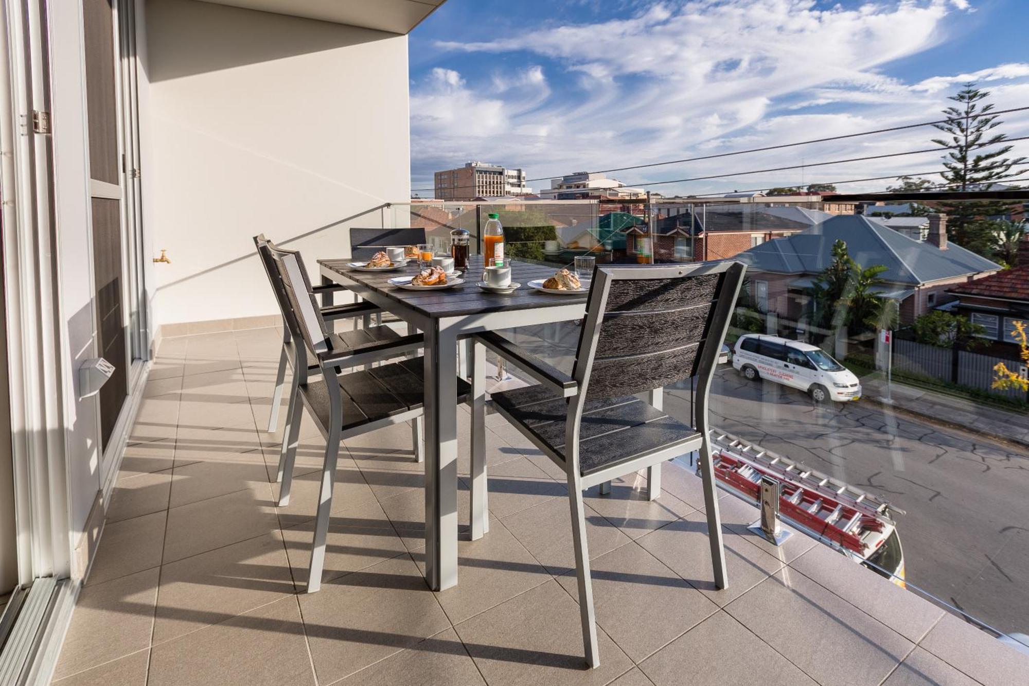 Hamilton Executive Apartments Newcastle Bagian luar foto