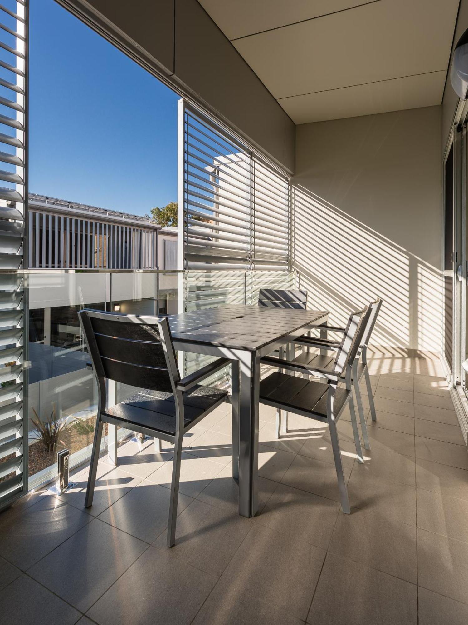 Hamilton Executive Apartments Newcastle Bagian luar foto