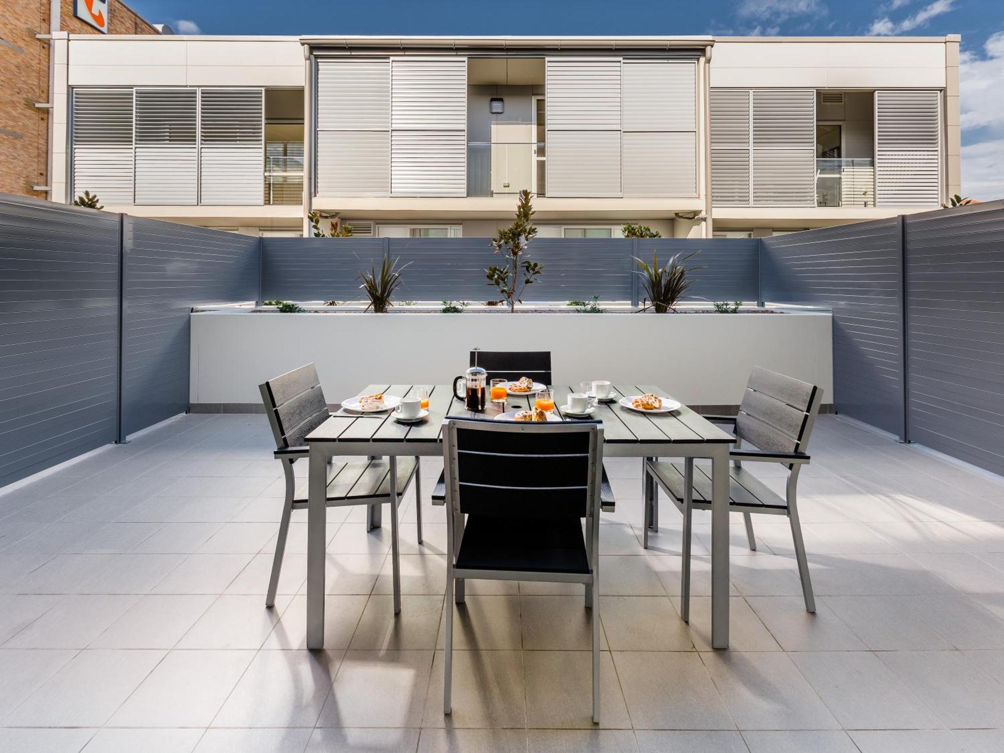 Hamilton Executive Apartments Newcastle Bagian luar foto