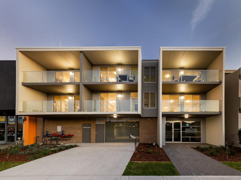 Hamilton Executive Apartments Newcastle Bagian luar foto