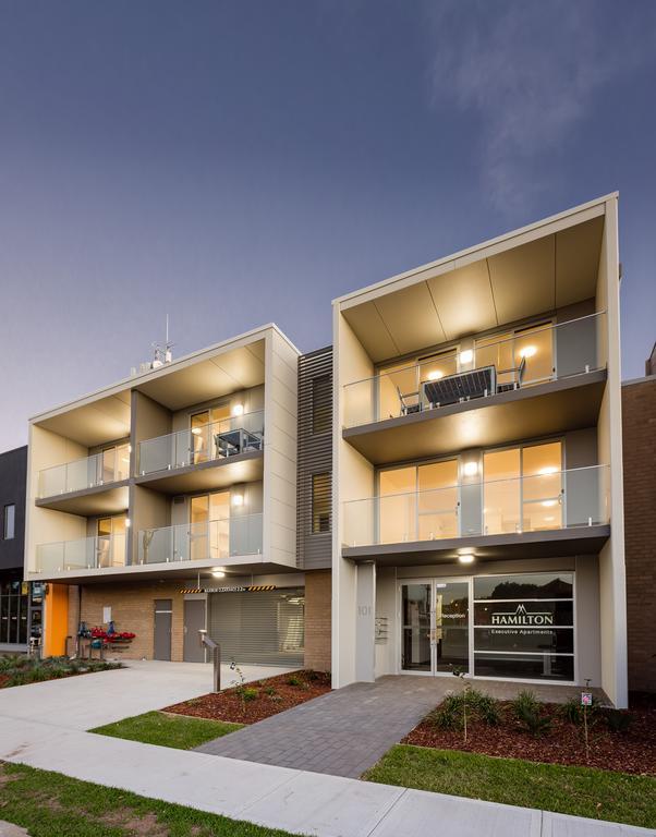 Hamilton Executive Apartments Newcastle Bagian luar foto